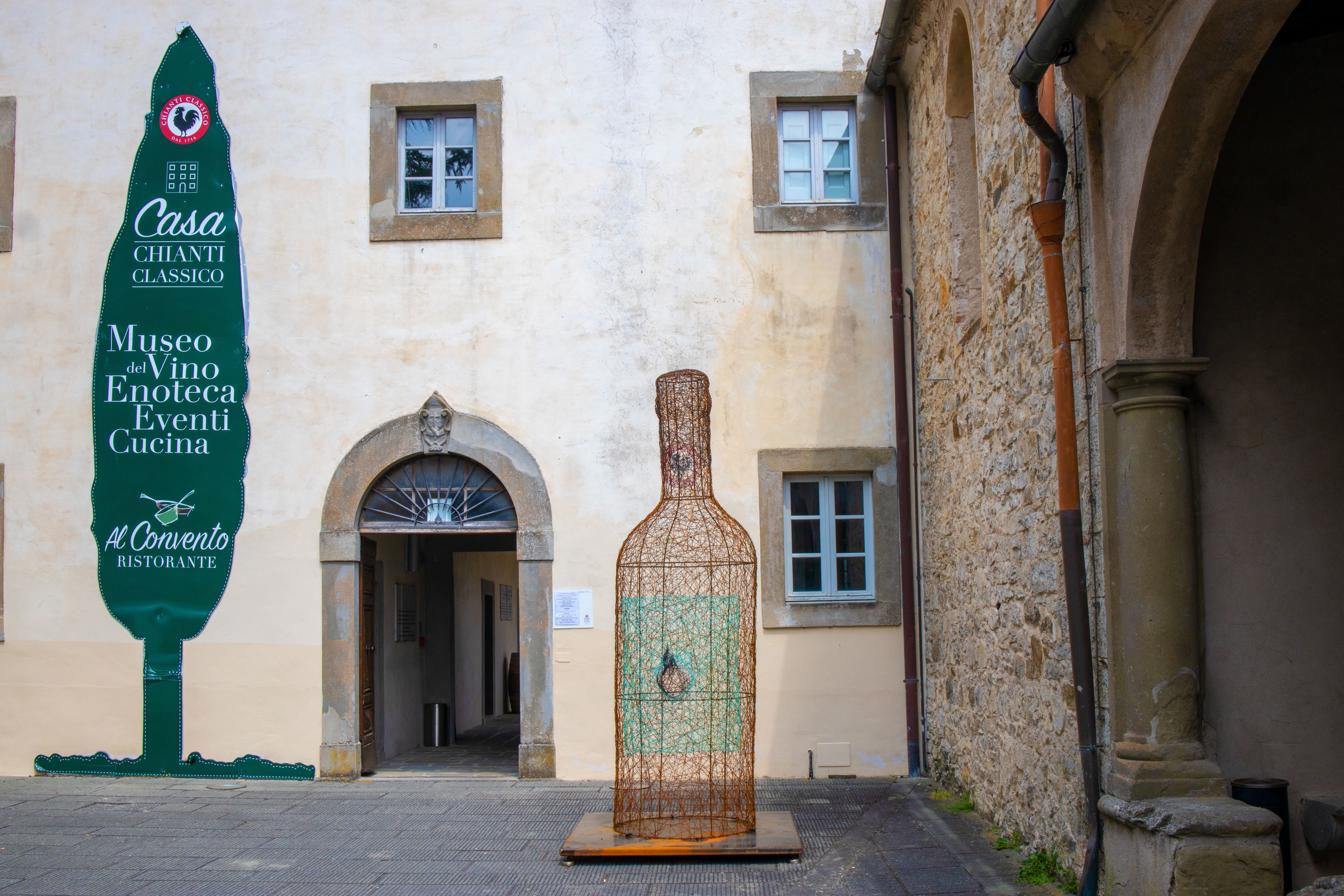 A(rt) message in a (Chianti Classico) bottle