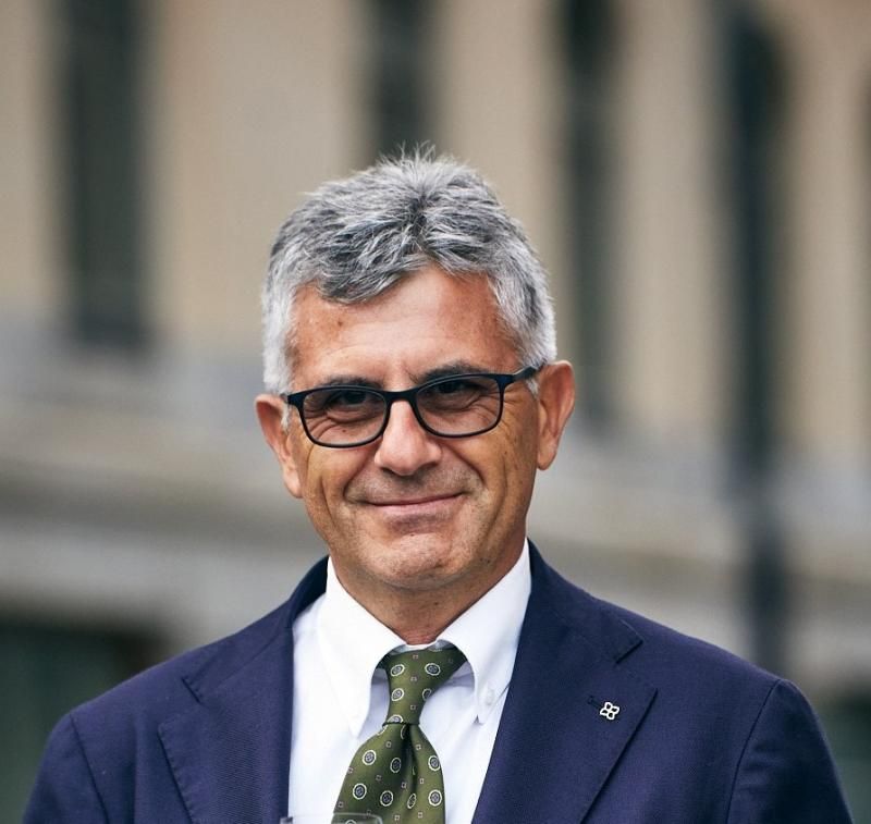 Piero Mastroberardino nominato “Ambasciatore dell’Eccellenza Italiana nel Mondo” Piero Mastroberardino nominato “Ambasciatore dell’Eccellenza Italiana nel Mondo”